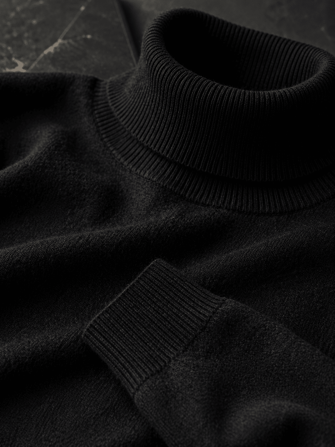 Signature Cashmere Rollneck Sweater - Milan x Dominica