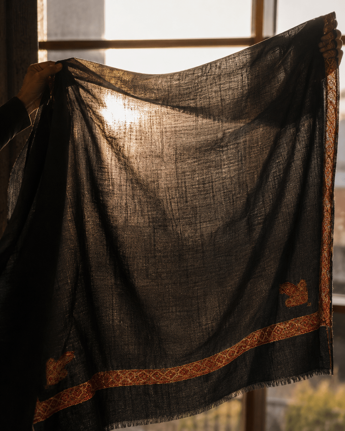 Imperial Noir Pashmina - Milan x Dominica